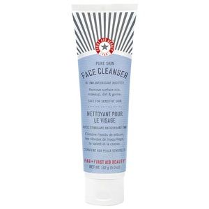New ** Sealed First Aid Beauty Face Cleanser